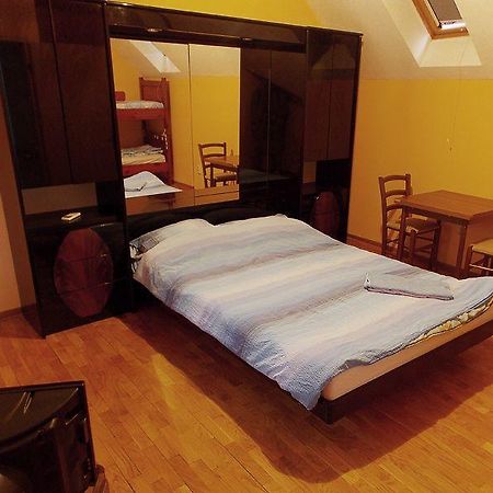 Hostel Kavala Belgrado Esterno foto